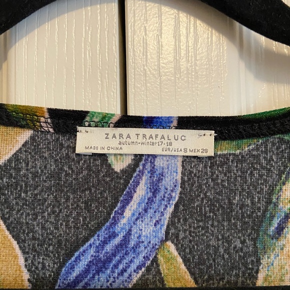 Zara Floral Velvet Bodycon Dress - Picture 2 of 2